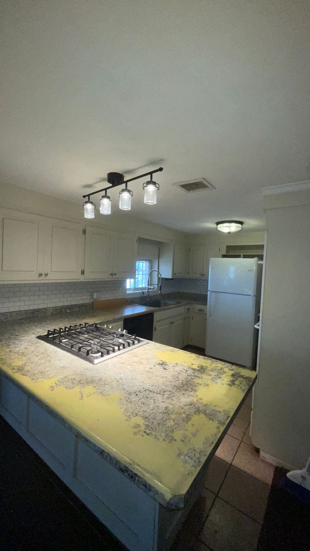 Photo - Charming and spacious 3-Bedroom 2 bath house.