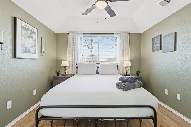 Photo - 2160 E Arkansas Ln