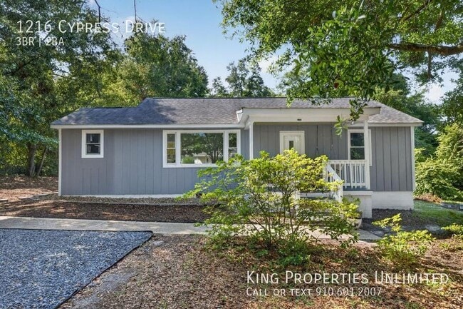 Photo - 1216 Cypress Dr