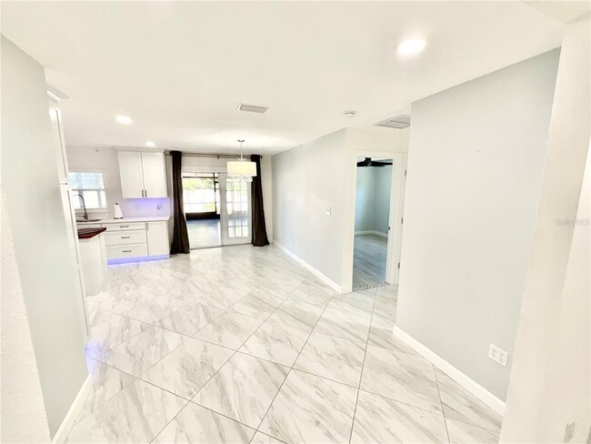 Photo - 1545 Indiana Ave