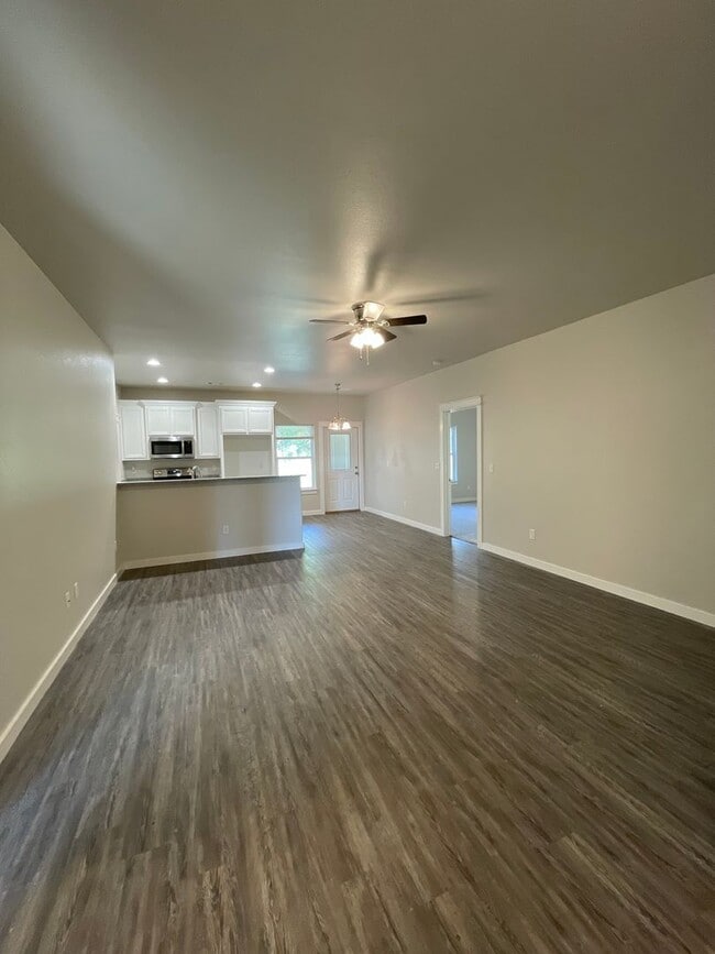 Photo - Cozy 3 bed, 2 bath close to Choctaw Casino