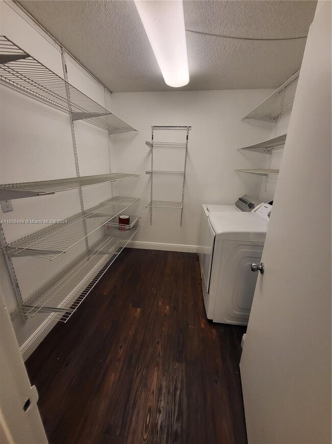 Photo - 5654 Rock Island Rd Unit 222