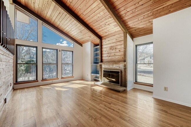 Photo - 3320 Longwood Ave