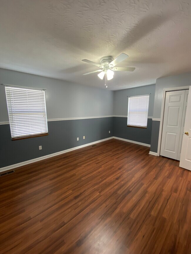 569 Campbells Creek Dr Townhome Townhome Rental in Charleston WV