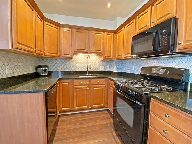 Photo - 132 Myrtle St Unit 2