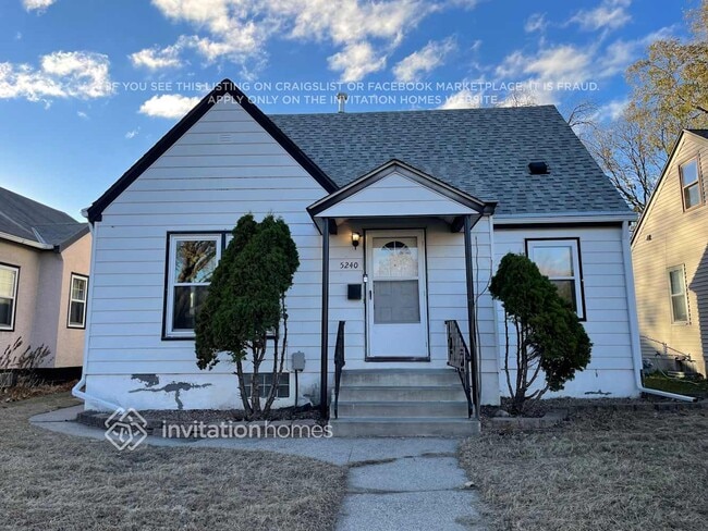Building Photo - 5240 S 28th Ave