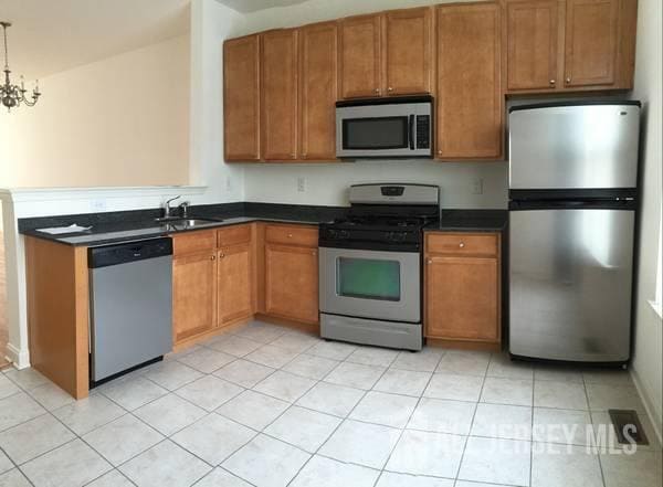 Photo - 112 Giordano Ave