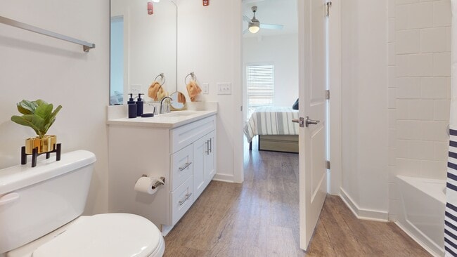Ivy Row at Jacksonville