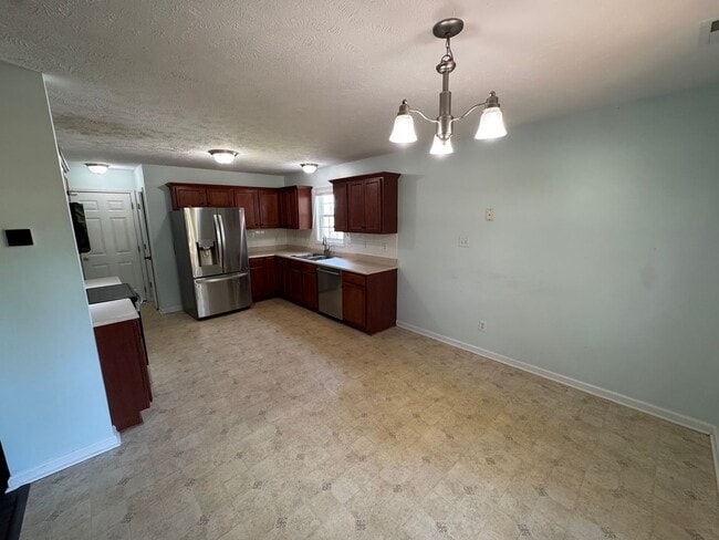 Photo - For Rent - Need Space?