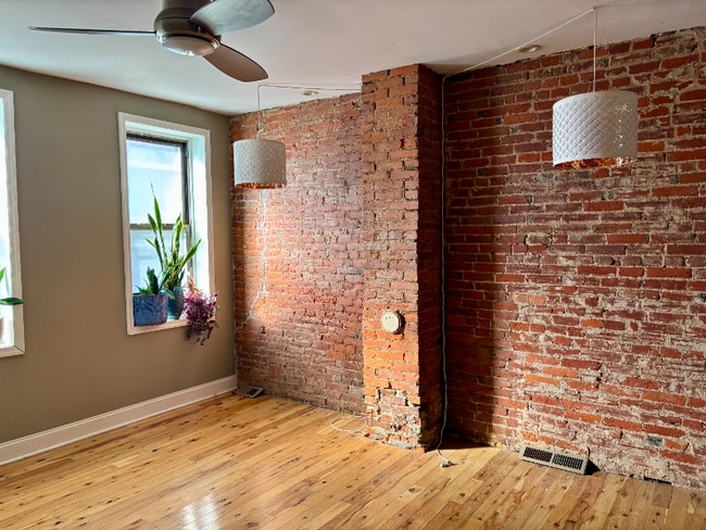 Photo - 1509 N Lawrence St