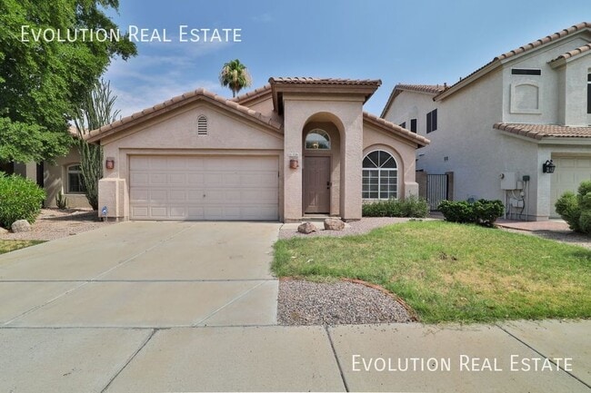 3226 E Sequoia Dr