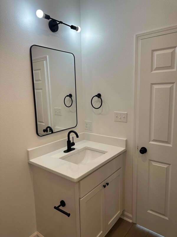 Photo - 528 Bowser Rd