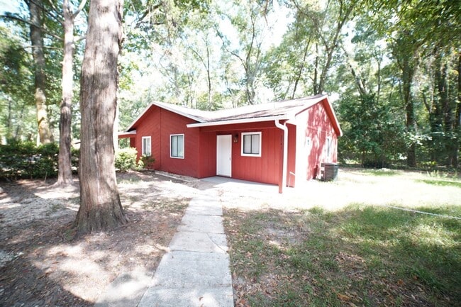 Photo - 2 bed / 1 bath Townhome on Tharpe