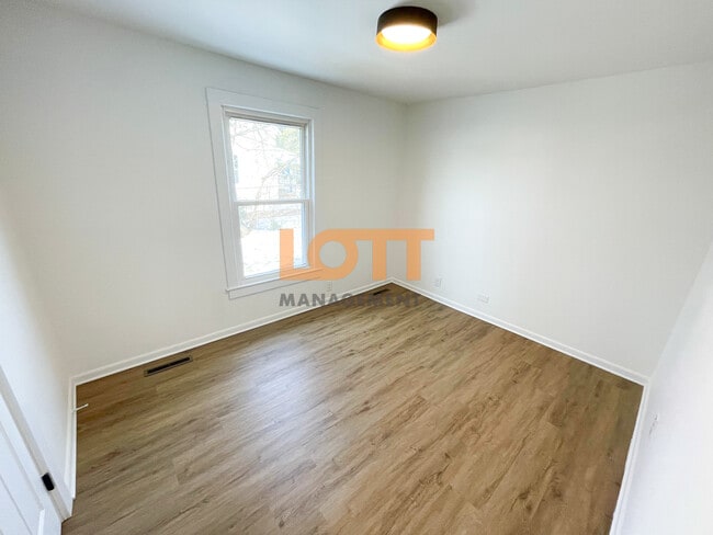 Photo - 603 Cedar Lane Rd