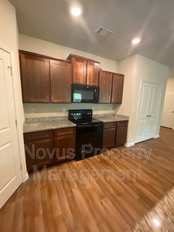 Photo - 347 Augusta Woods Dr