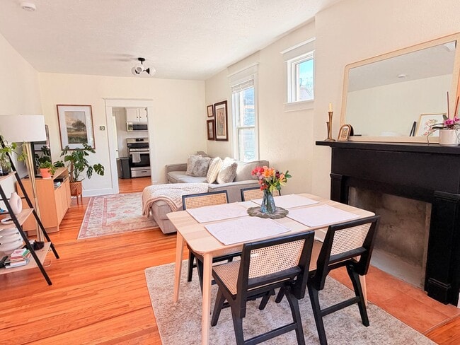 Photo - Charming 2 Bed 1 Bath Duplex in West Highlands