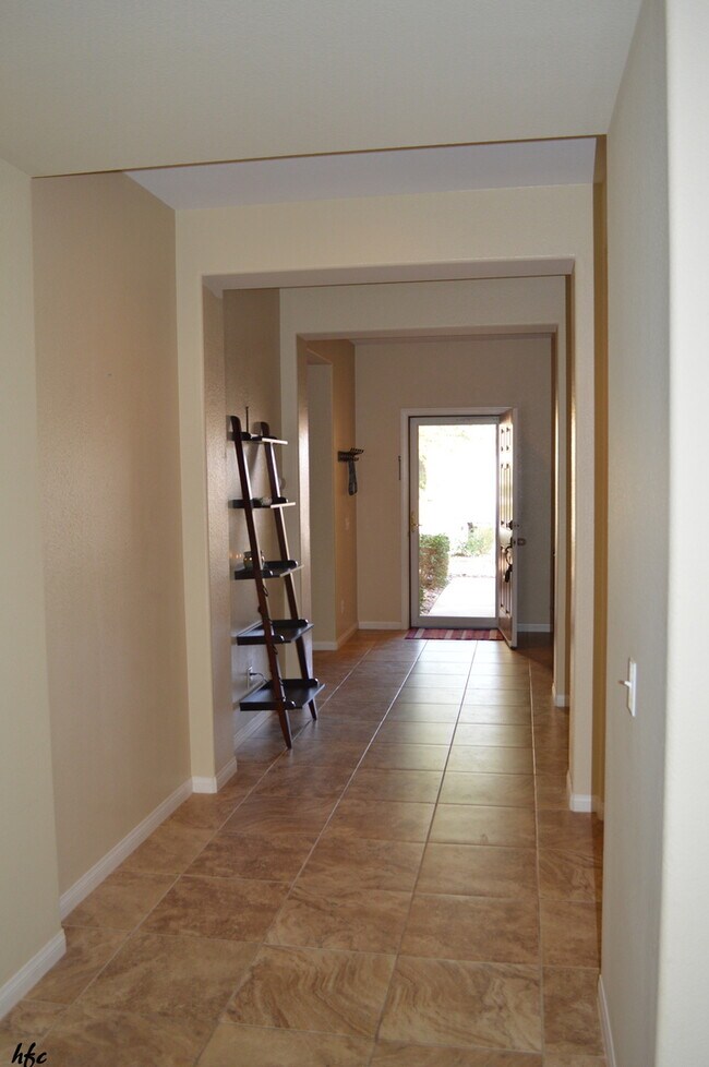 Mountain Gate,UNFURNISHED, Long Term only! House House Rental in Palm