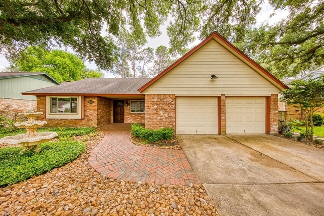 Building Photo - 22411 Elsinore Dr
