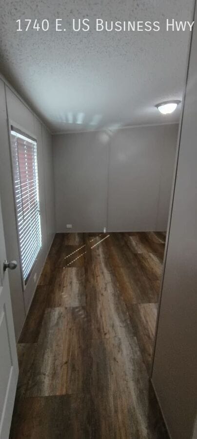 Photo - 1740 E US Business Hwy