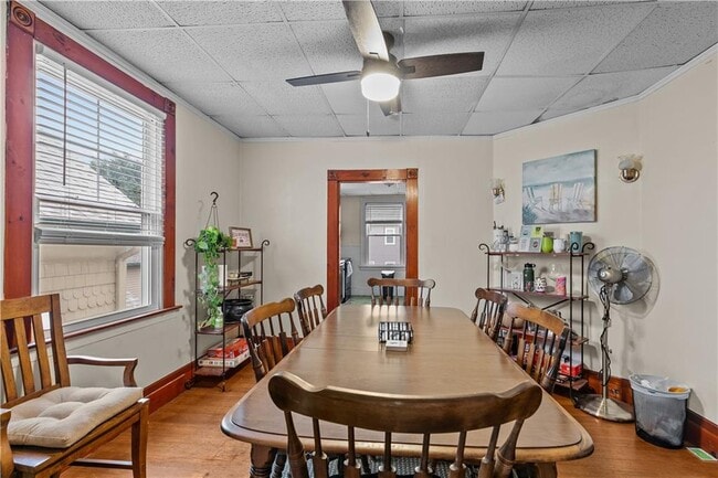 31 W Narragansett Ave Unit 2