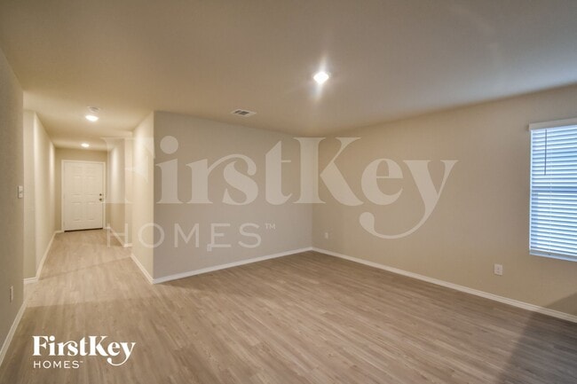 Photo - 10522 De Gonzalo Way