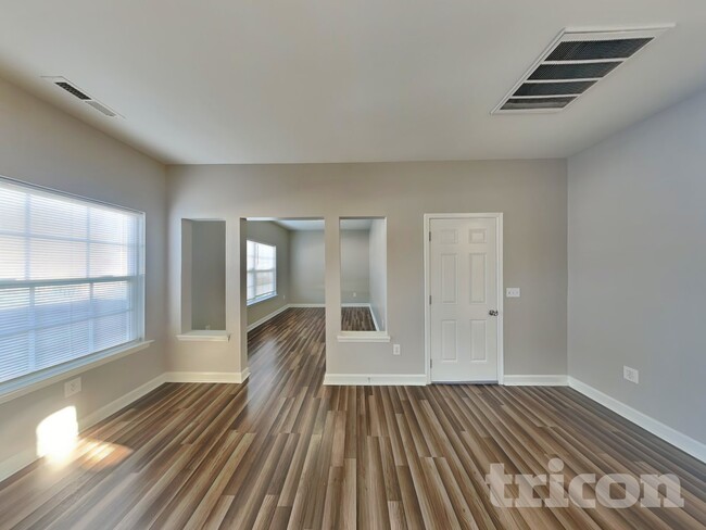 Photo - 8322 Knapp Ct