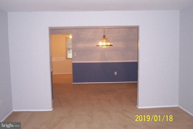 Photo - 2002 Silver Ct