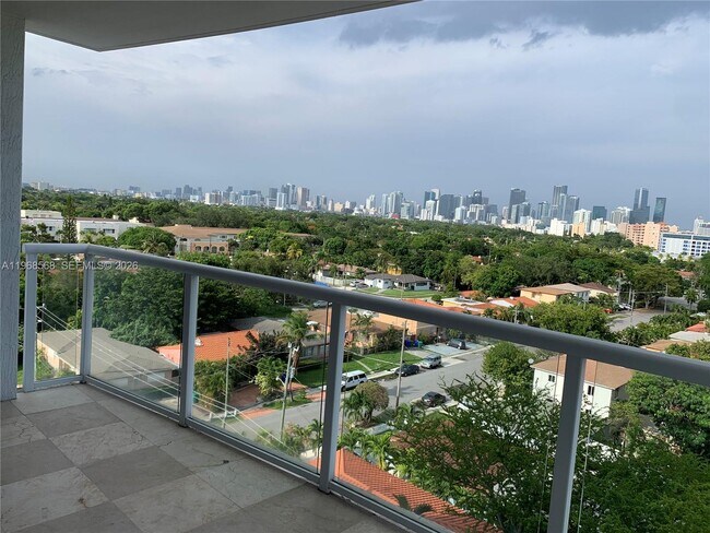 Photo - 1401 SW 22nd St Unit 903