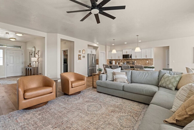 Photo - 3173 S Mystic Seaport Ave Unit ID1322138P