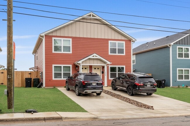 Photo - Modern Townhome for Rent – Modern Living at Its Best!