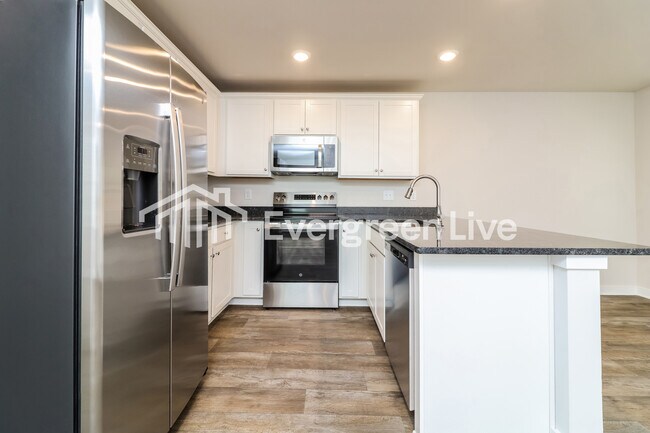 Photo - 4826 Station Ln