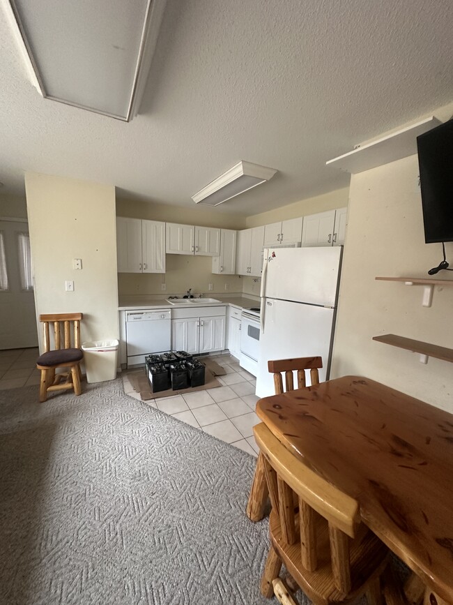 Photo - 18038 W Windigo Dr SE Apartamentos Unidad 2