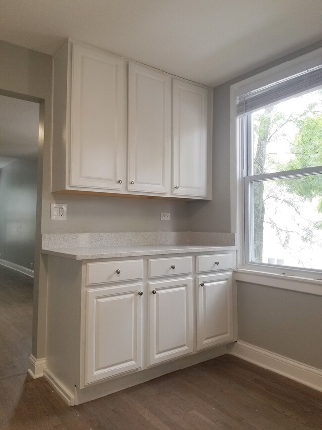 Photo - 1458 W Melrose St Unit 2F