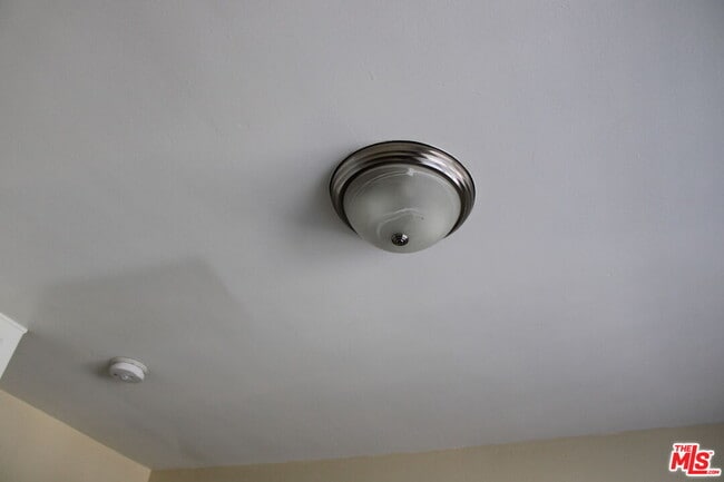 Photo - 6340 10th Ave Unidad 6400 1/2