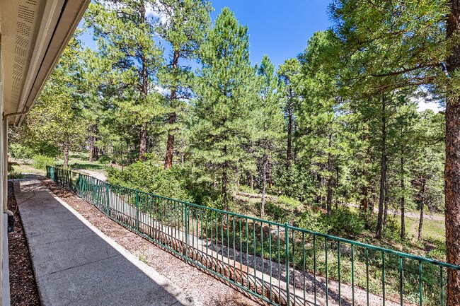 Photo - 1310 E Trevor Way Unidad STUDIO