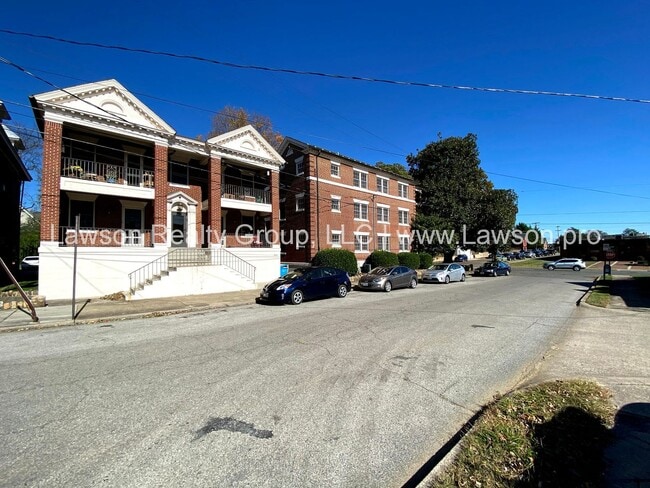 Building Photo - 343 Albemarle Ave SW Unit BensonAlbemarle - 10