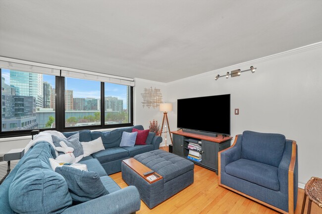 Photo - 1221 N Dearborn St Condo Unit 610S