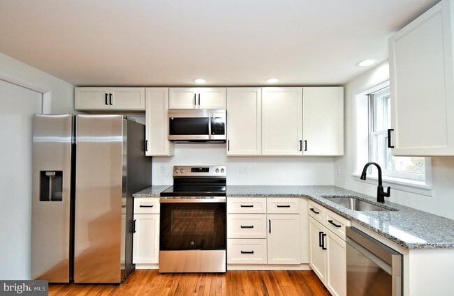 Building Photo - 4776 Old Easton Rd Unit 3 Rental