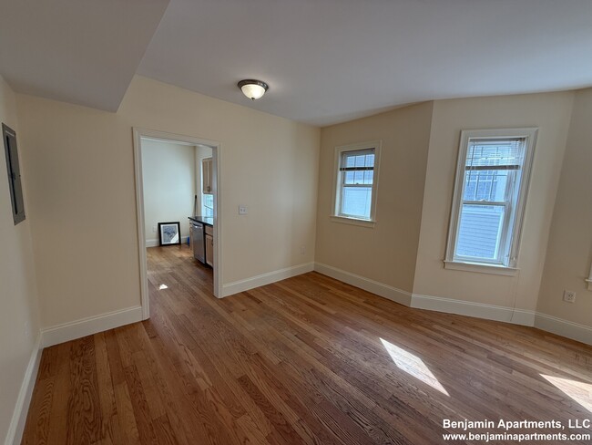 Photo - 74 Brooks St Unidad 2
