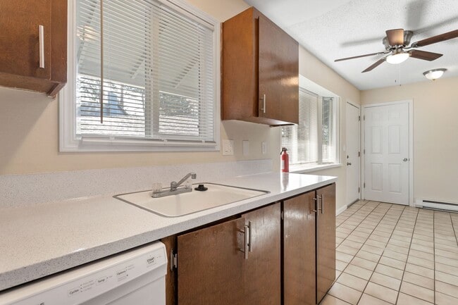 Photo - Queens Commons