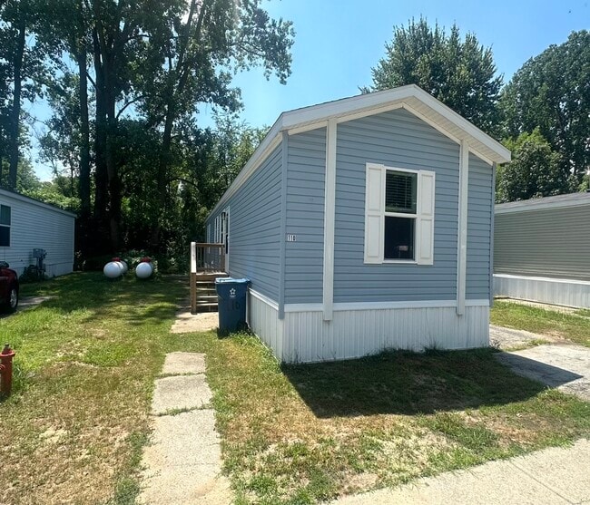 Building Photo - 7519 Dorr St Rental