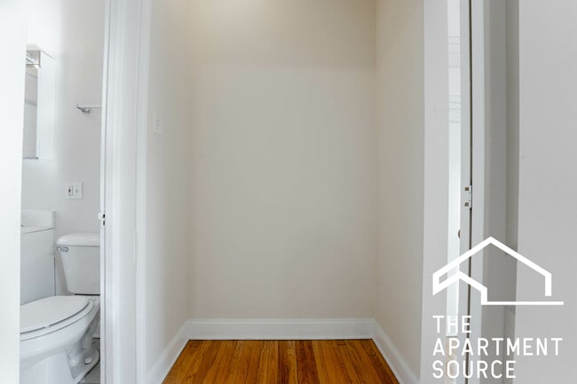 Photo - 2239.5 N Bissell St Unit 3E