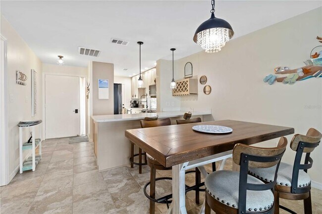 Photo - 1500 Park Beach Cir Unidad 2F