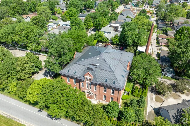 Photo - Horace Mann Condominiums