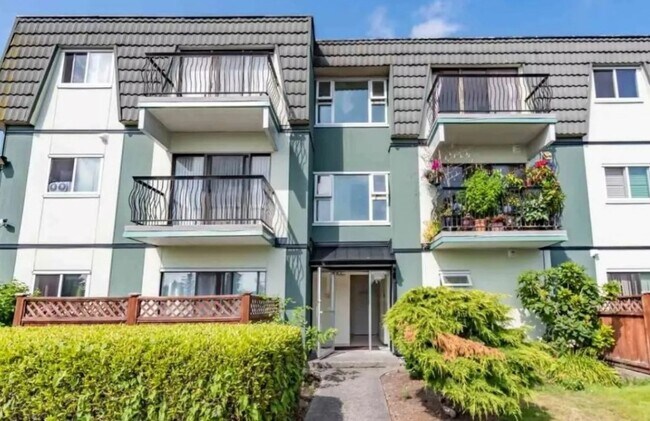 Photo - 8131 Ryan Rd