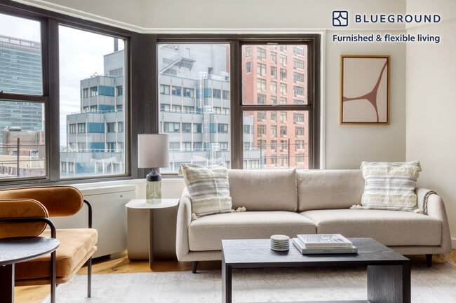 Photo - 279 E 44th St Unidad FL21-ID814