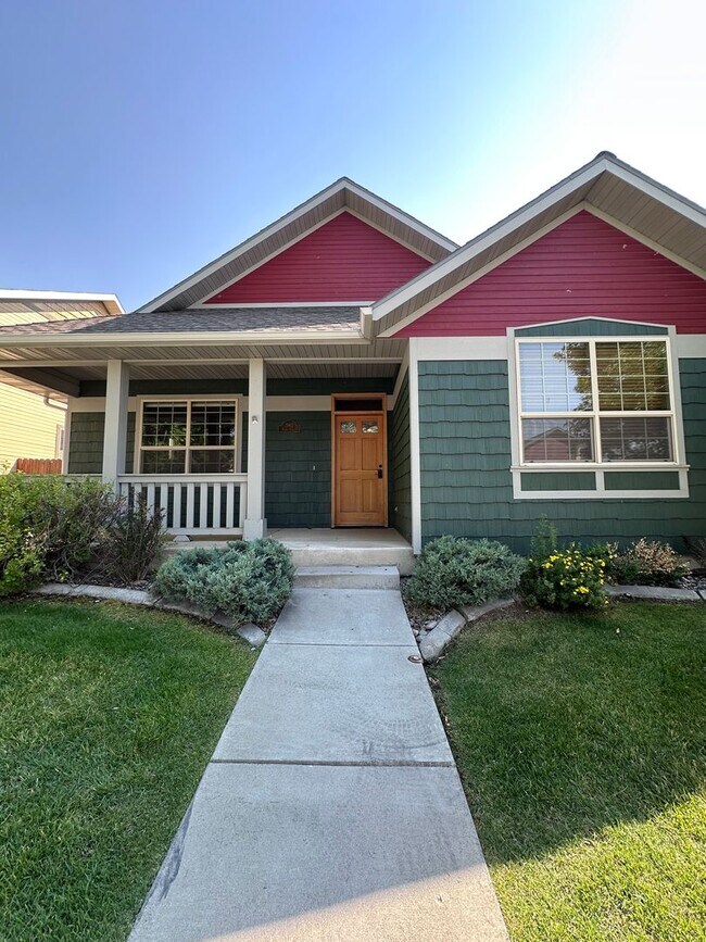 Cute Bungalow style home in Bozeman! Move... - Cute Bungalow style home in Bozeman!  Move...