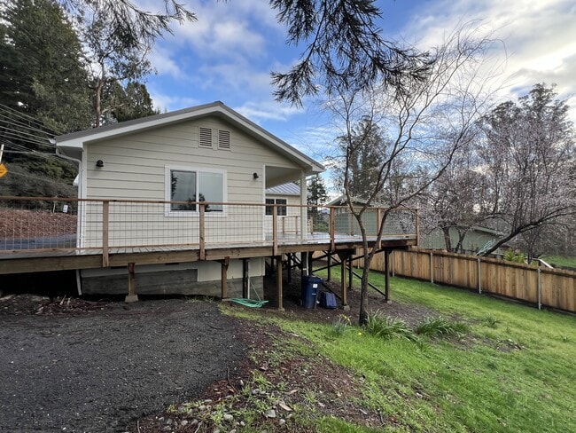 Photo - 537 Bayside Rd