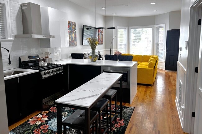 Photo - 6613 S Langley Ave Unit La Casa Negra Chicago