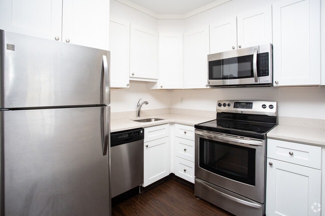Studio, 1BA - Kitchen